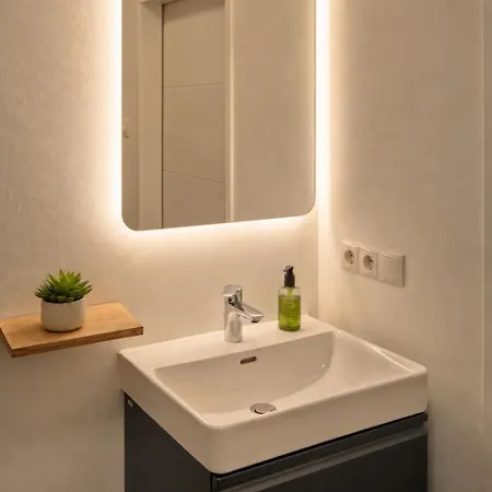 Aparthotel Center - Serviced Boutique - Urban Flats Baden