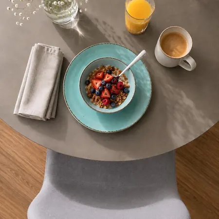 Center - Serviced Boutique - Urban Flats 3*