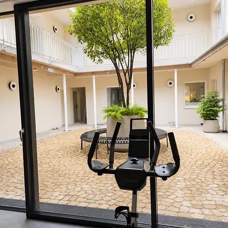 Center - Serviced Boutique - Urban Flats 3*