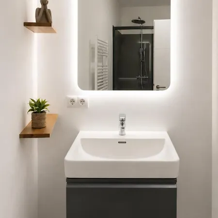Апарт-отель Center - Serviced Boutique - Urban Flats 3*